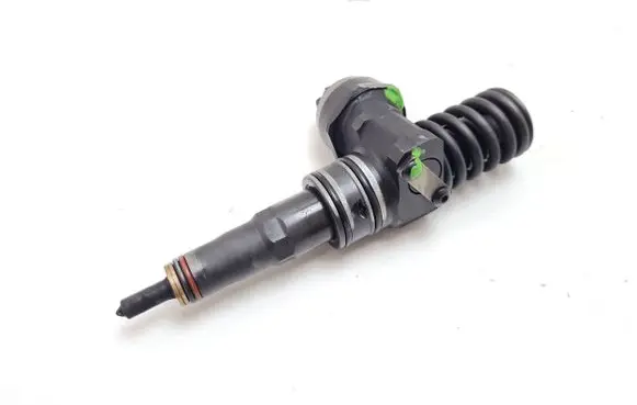 Volkswagen Caddy Fuel injector 038130073BN
