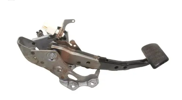 Toyota Auris 150 Brake pedal