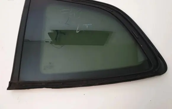 BMW 2 F46 Rear side window 7398757 43R000177 E000137