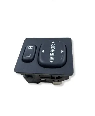 Toyota Yaris Wing mirror switch 7697461 183574