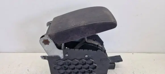Volkswagen Golf Plus Armrest 5M0864207C