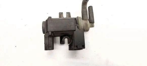 Audi Q5 SQ5 Turbo solenoid valve 8K0906627