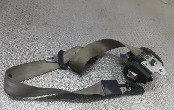 Audi A6 S6 C6 4F Front seatbelt 4F0857705