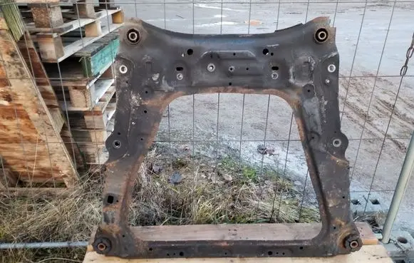 Nissan Juke I F15 Front subframe