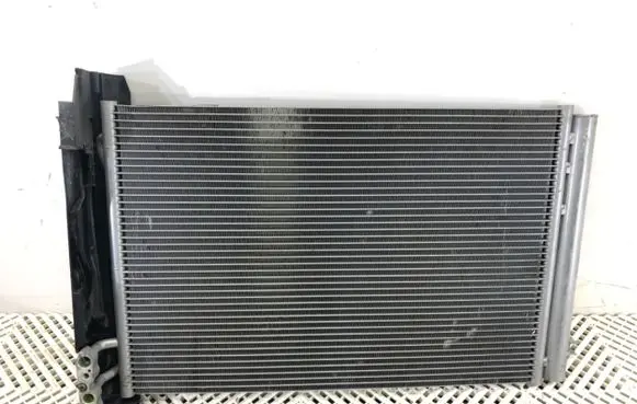 BMW 1 E81 E87 Coolant radiator