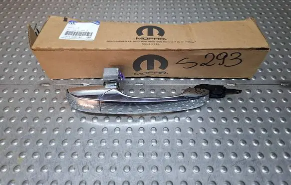 Jeep Grand Cherokee Rear door exterior handle 55113686AE