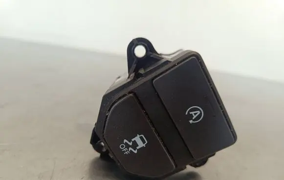 Land Rover Evoque I Traction control (ASR) switch 10132784 BJ3214K147 SN80501162880291