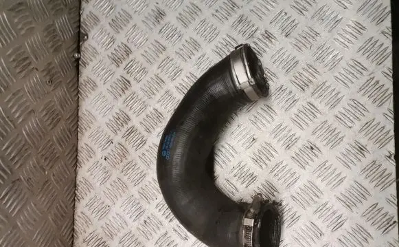 Audi Q7 4L Intercooler hose/pipe 7l6145972e