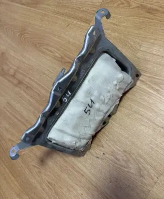 Ford Focus Passenger airbag 34006242A 30341238B 6M51A045F16AA