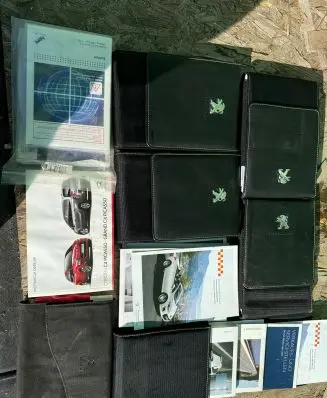 Peugeot 508 RXH Owners service history hand book 