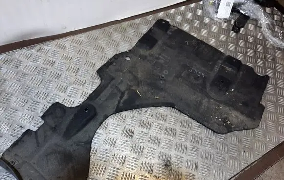 Audi A8 S8 D4 4H Center/middle under tray cover 4H0823213C
