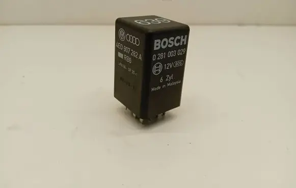 Audi A4 S4 B8 8K Glow plug pre-heat relay 4E0907282A 0281003029
