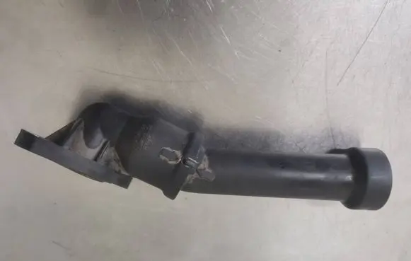 Peugeot Boxer Engine coolant pipe/hose 6C1Q-8B535-AF 6C1Q8B535AF C8W0A