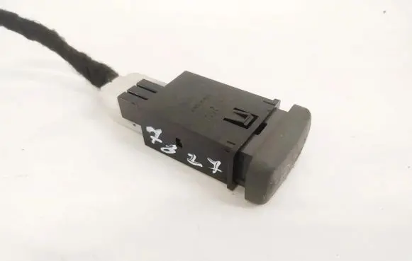 Volvo S40, V40 Electric window control switch 30850305