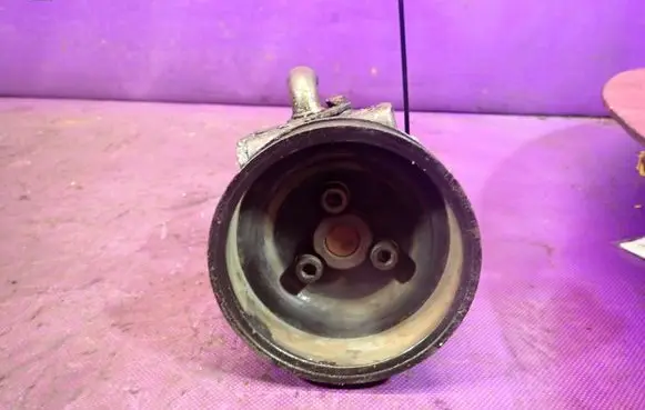 Volkswagen Polo III 6N 6N2 6NF Power steering pump