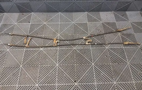 Handbrake/parking brake wiring cable