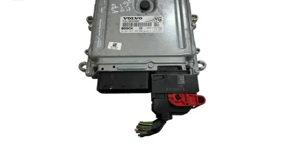 Volvo V70 Engine control unit/module P31303388 1039S30872 0281015286