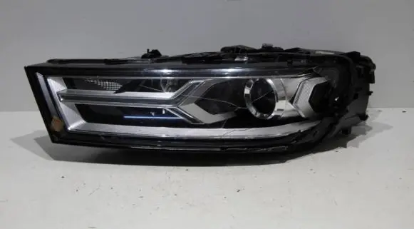 Audi Q7 4M Headlight/headlamp