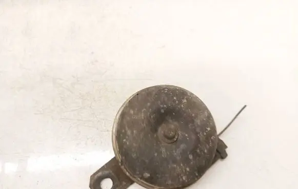 Toyota RAV 4 (XA30) Horn signal E13000030