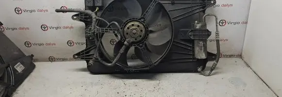 Renault Espace III Radiator cooling fan shroud 820100200 6025315508