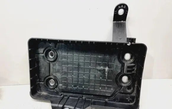 Battery tray