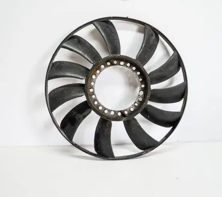 Volkswagen PASSAT B5 Viscous fan 058121301B