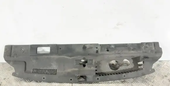Mitsubishi Outlander Radiator trim 