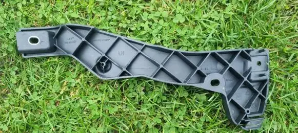 Seat Exeo (3R) Front bumper mounting bracket 3R0807201