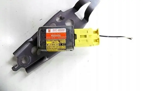 Lexus GS 300 350 430 450H Airbag deployment crash/impact sensor 8986030130