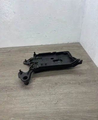 Audi A3 S3 8V Battery tray 5Q0915331K
