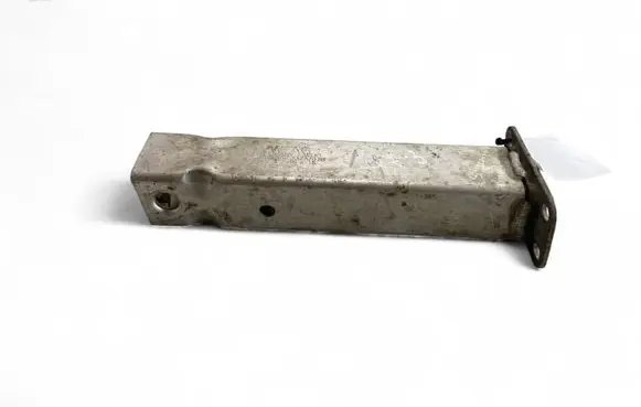 Audi Q7 4M Radiator support slam panel bracket 4M0802037A