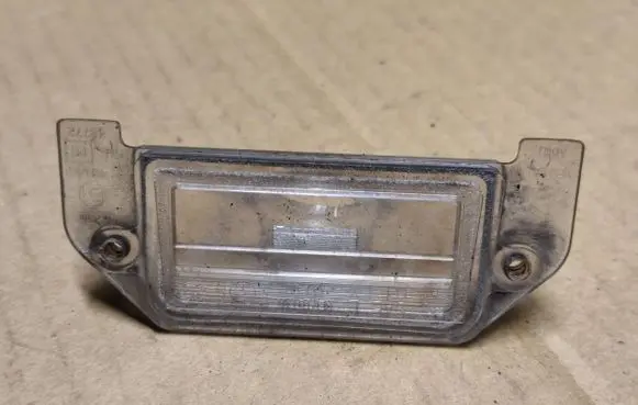 Chrysler 300 - 300C Number plate light 04805846AA