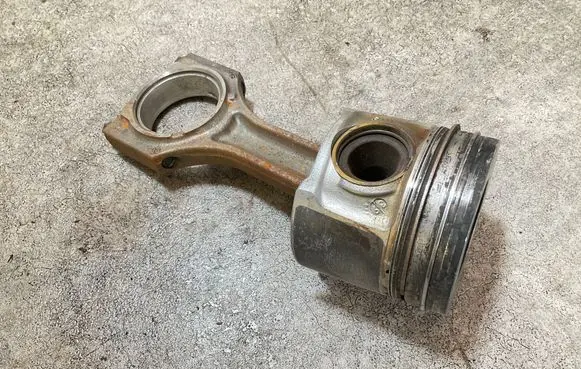 BMW 3 F30 F35 F31 Piston with connecting rod 