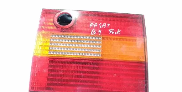 Volkswagen PASSAT B4 Tailgate rear/tail lights 3A9945259