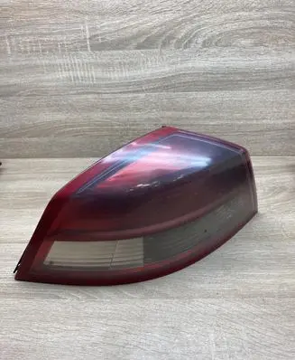 Renault Vel Satis Rear/tail lights 8200384031 8200014359