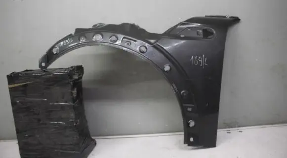 Mini One - Cooper Coupe R56 Fender mounting bracket