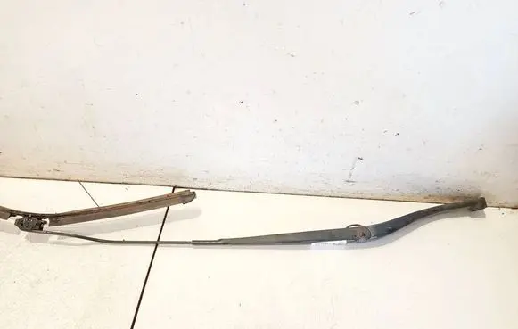 Opel Vectra C Front wiper blade arm