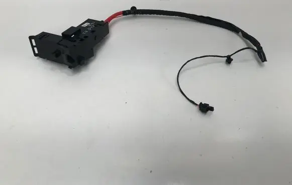 Volvo XC40 Positive cable (battery) 32331512 8891481395 PA6GF10M20