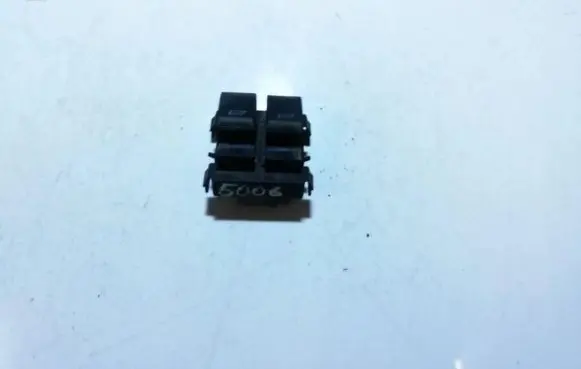 Audi A3 S3 8L Electric window control switch 8l0959851 501667