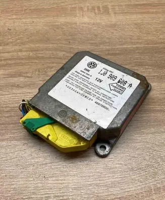 Volkswagen Golf III Airbag control unit/module 1J0909608A 5WK41541A