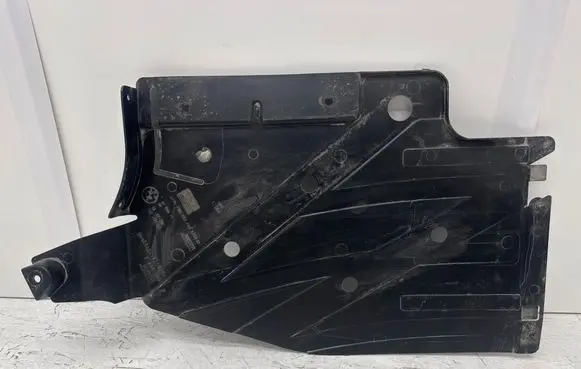 BMW M4 F82 F83 Center/middle under tray cover 8062221