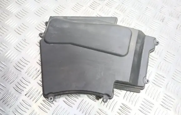 BMW 5 E60 E61 Air filter box cover 7520912