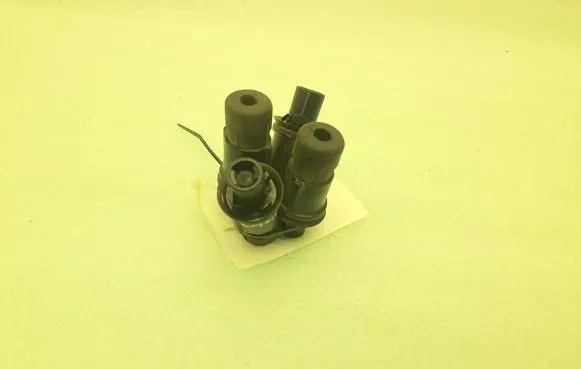 Citroen C4 Cactus Windshield washer spray nozzle 