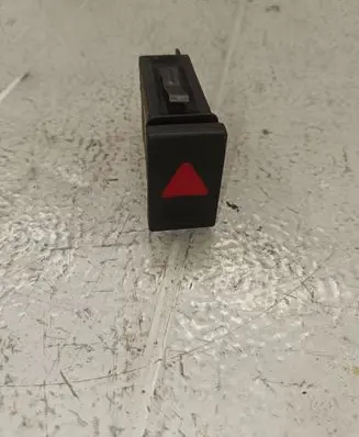 Volkswagen PASSAT B5 Hazard light switch 3B0953235C