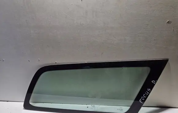 Ford Focus Rear side window 43R001057