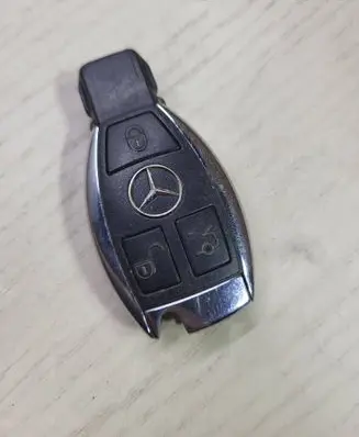 Mercedes-Benz C W204 Ignition key/card 