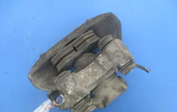 Renault Megane I Rear brake caliper