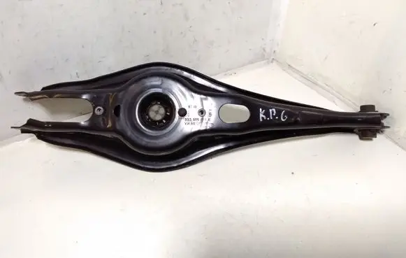 Volkswagen PASSAT B8 Rear upper control arm/wishbone 3Q0505371E