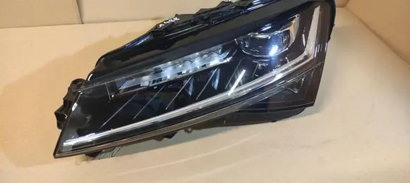 Skoda Superb B8 (3V) Headlight/headlamp 3V1941015D