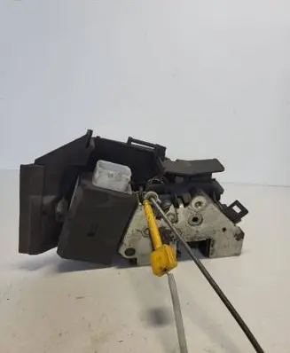 BMW 3 E36 Front door lock 67118352165